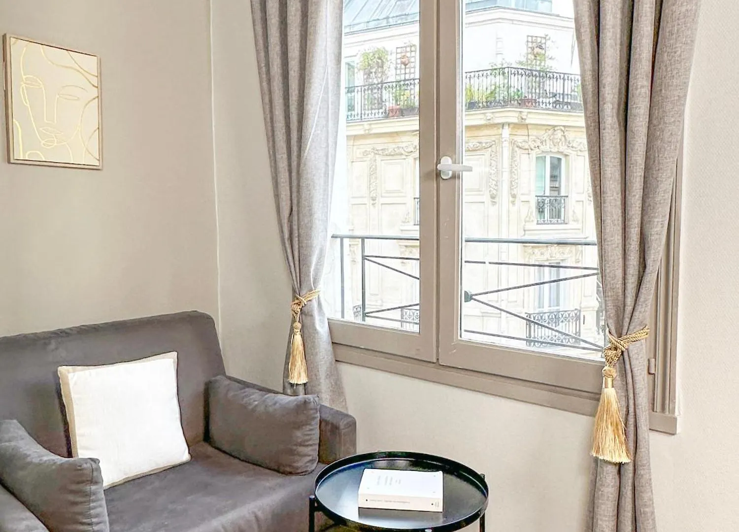 St Michel Apartment