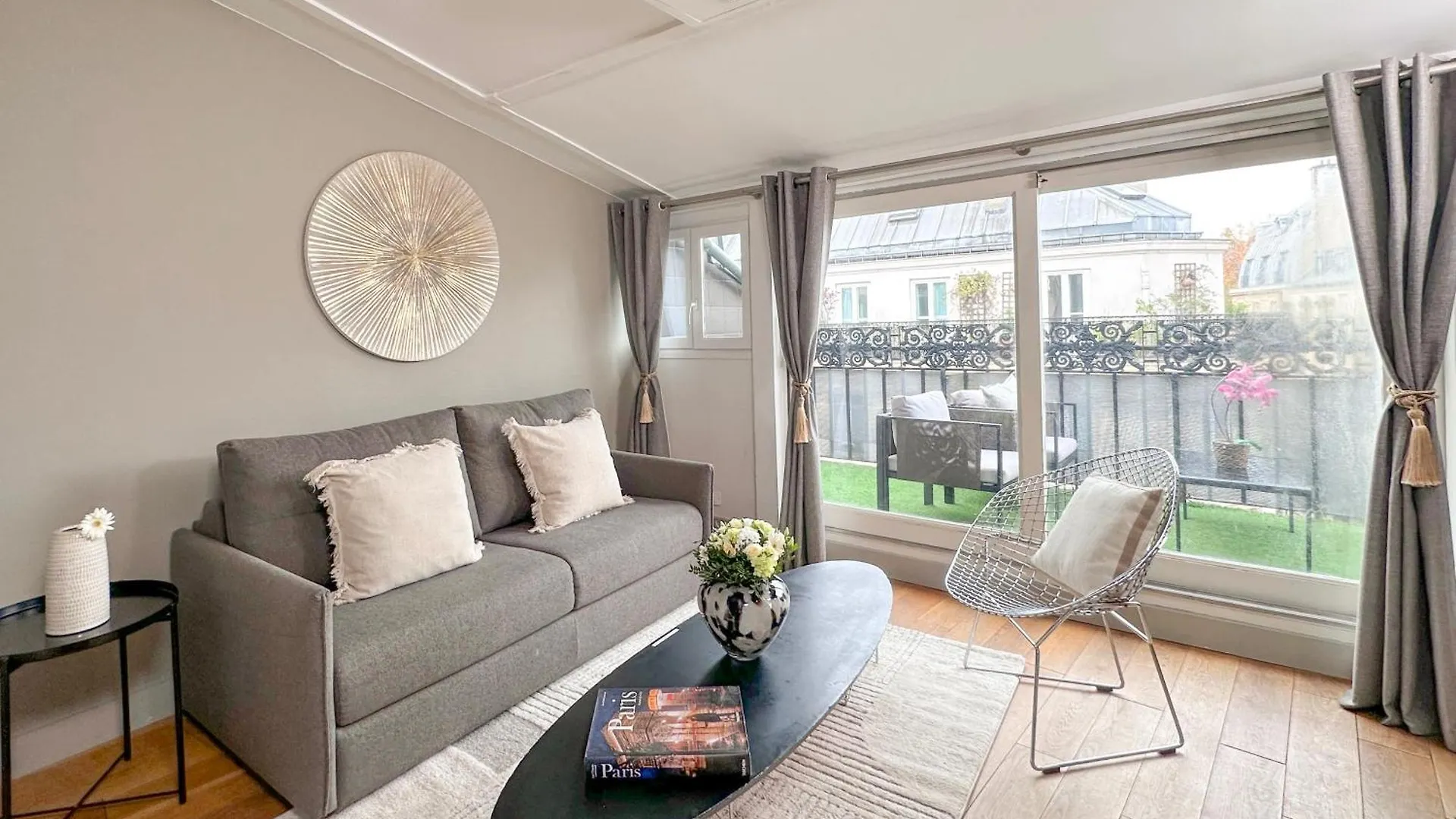 St Michel Apartment